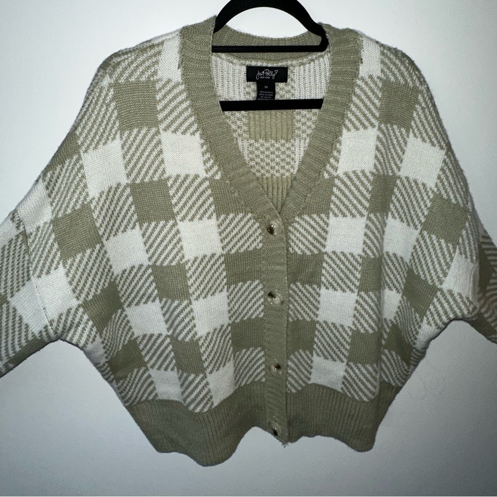 Women’s Green and White Checkered Print Cardigan